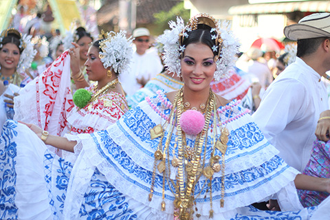Desfile Mil Polleras - Panamá